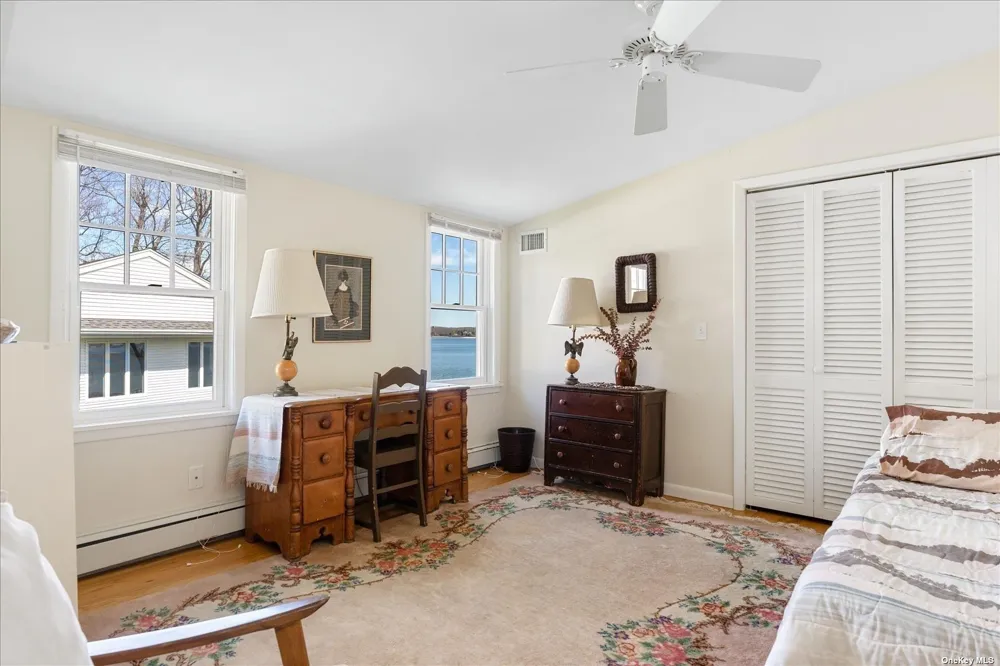 1155 Old Harbor Road New Suffolk, NY 11956