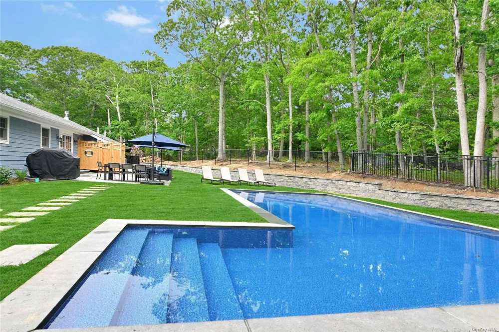 935 Southern Cross Road Cutchogue, NY 11935
