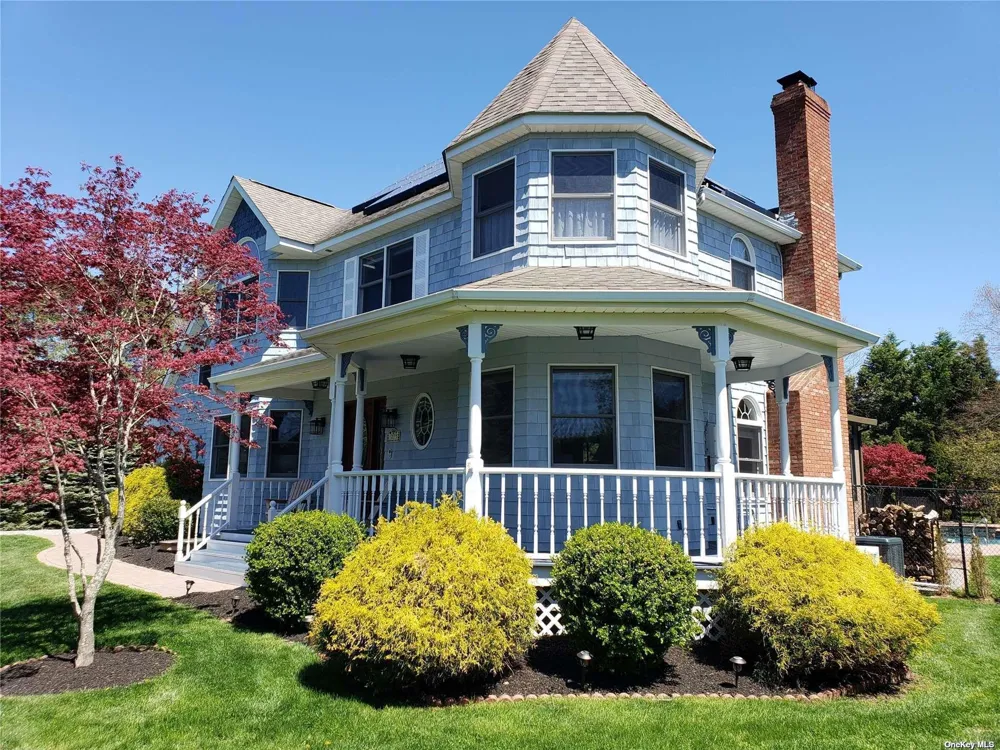 1275 The Esplanade Southold, NY 11971