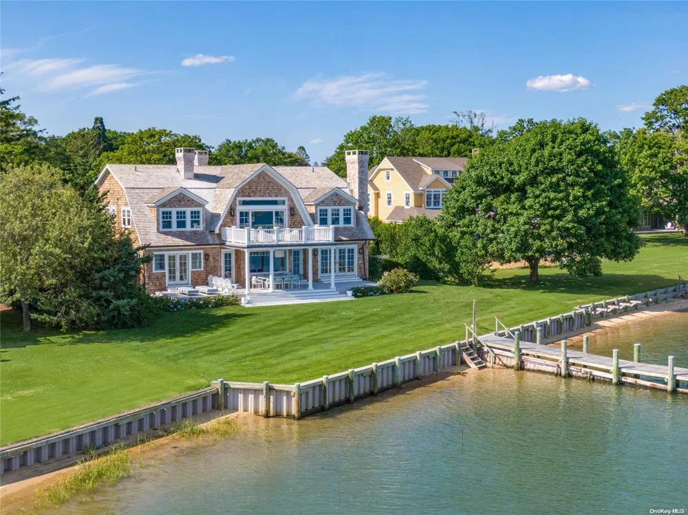 15 Montclair Avenue Shelter Island, NY 11964