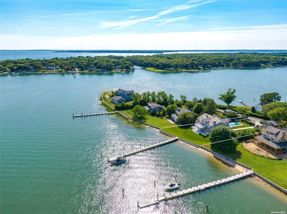 15 Montclair Avenue Shelter Island, NY 11964