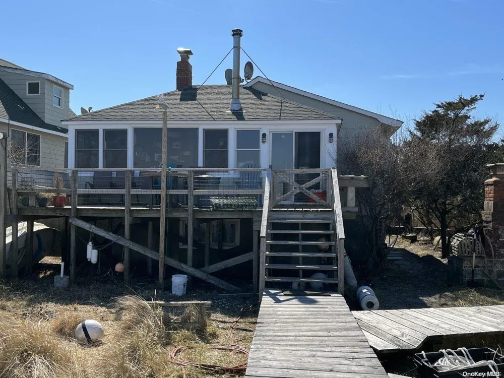 7 E End Walk Atlantique, NY 11706