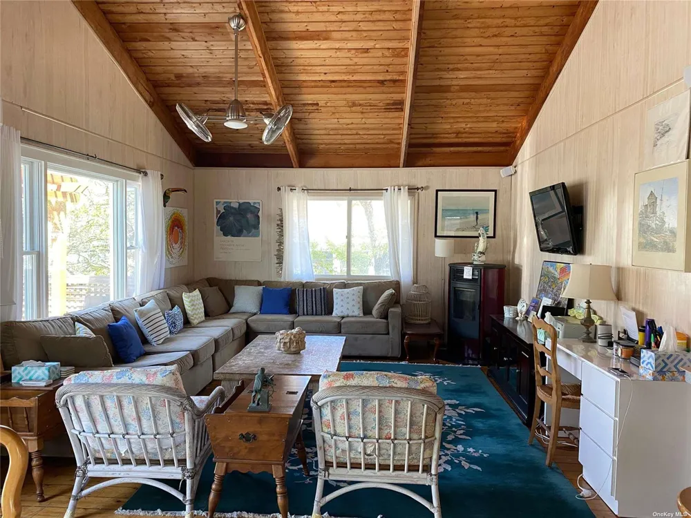 11 Seneca Street Ocean Bay Park, NY 11770