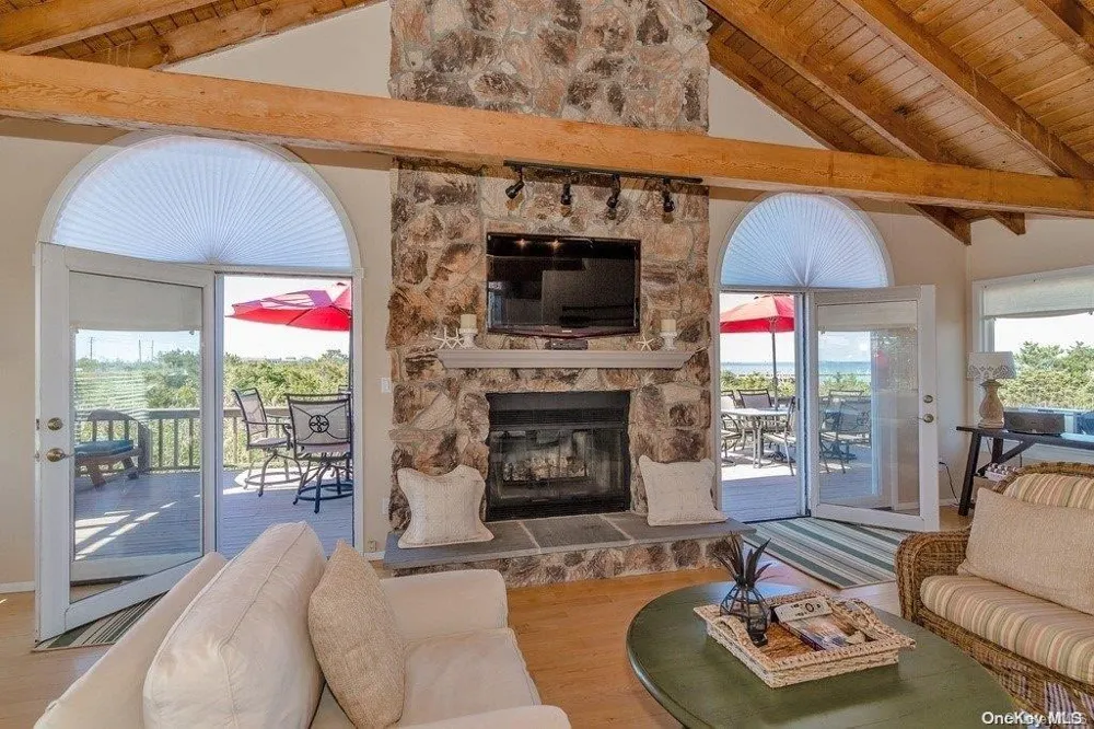 12 Sea Breeze Walk Atlantique, NY 11706