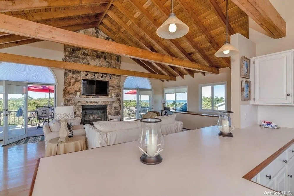 12 Sea Breeze Walk Atlantique, NY 11706
