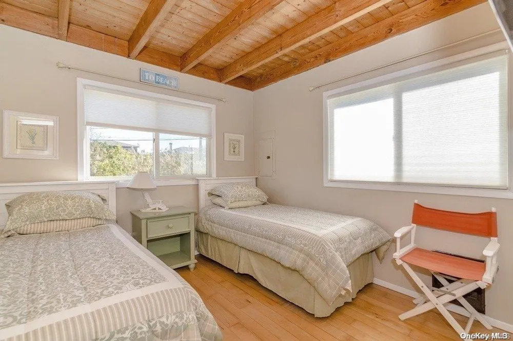 12 Sea Breeze Walk Atlantique, NY 11706