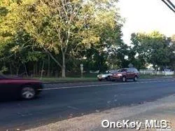 25/58 NYS (52 Main Rd) Route Riverhead, NY 11901