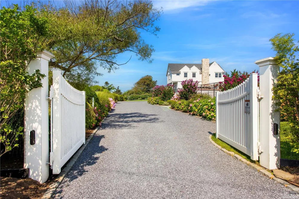 157 Dune Road Quogue, NY 11959