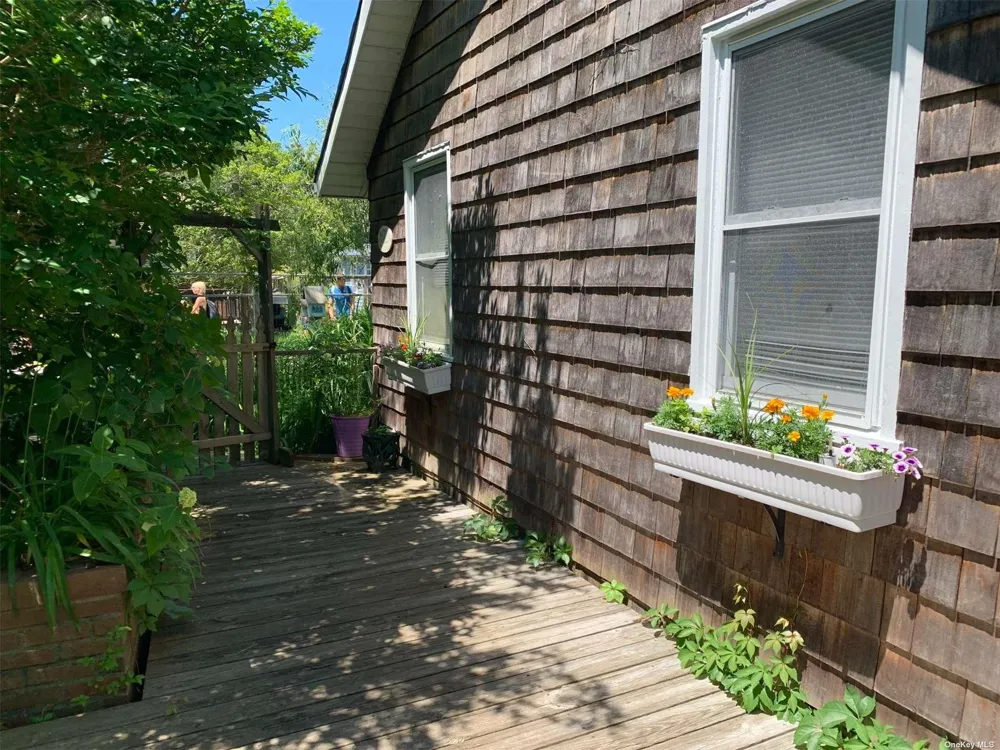 120 Bungalow Walk Ocean Beach, NY 11770
