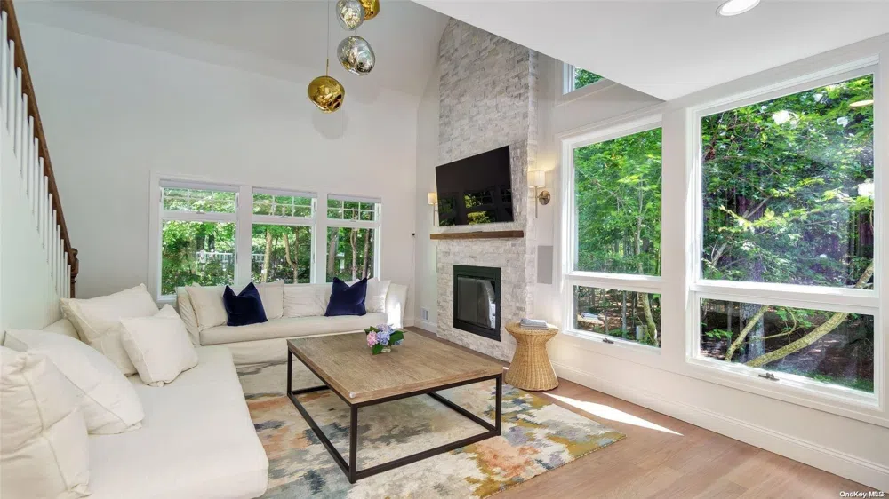 4 Scrimshaw Drive Southampton, NY 11968