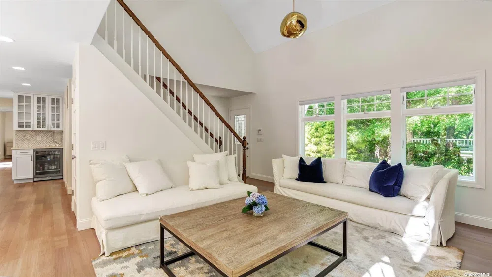 4 Scrimshaw Drive Southampton, NY 11968