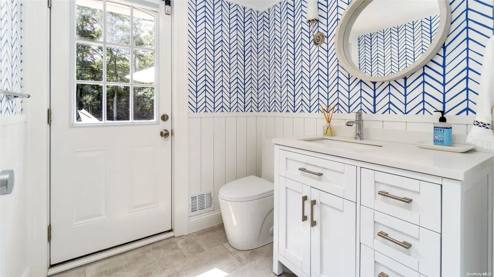 4 Scrimshaw Drive Southampton, NY 11968