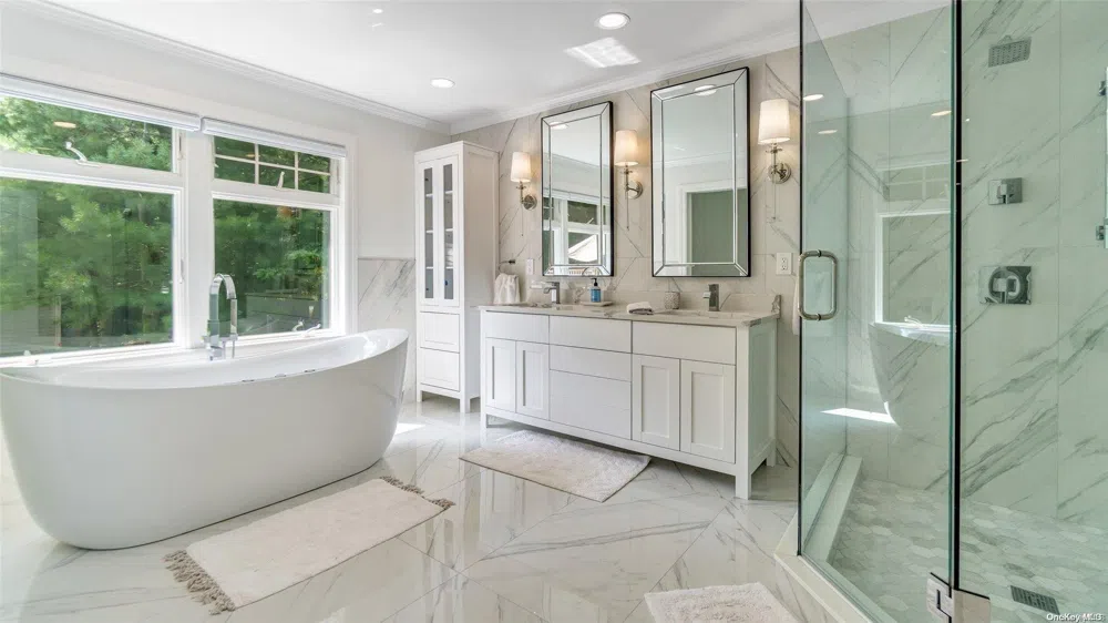 4 Scrimshaw Drive Southampton, NY 11968