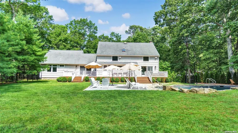 4 Scrimshaw Drive Southampton, NY 11968