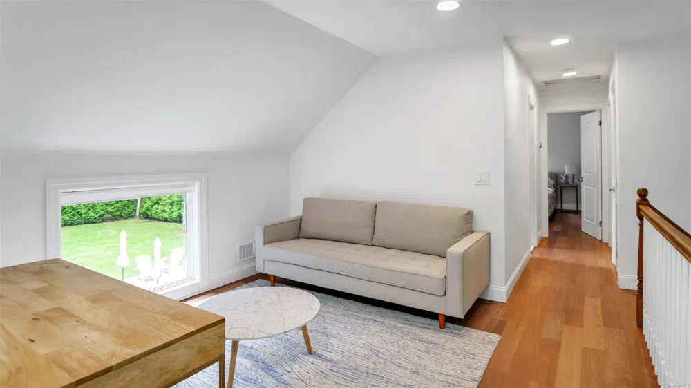 4 Scrimshaw Drive Southampton, NY 11968