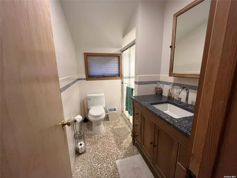 197 Cottage Walk Ocean Beach, NY 11770