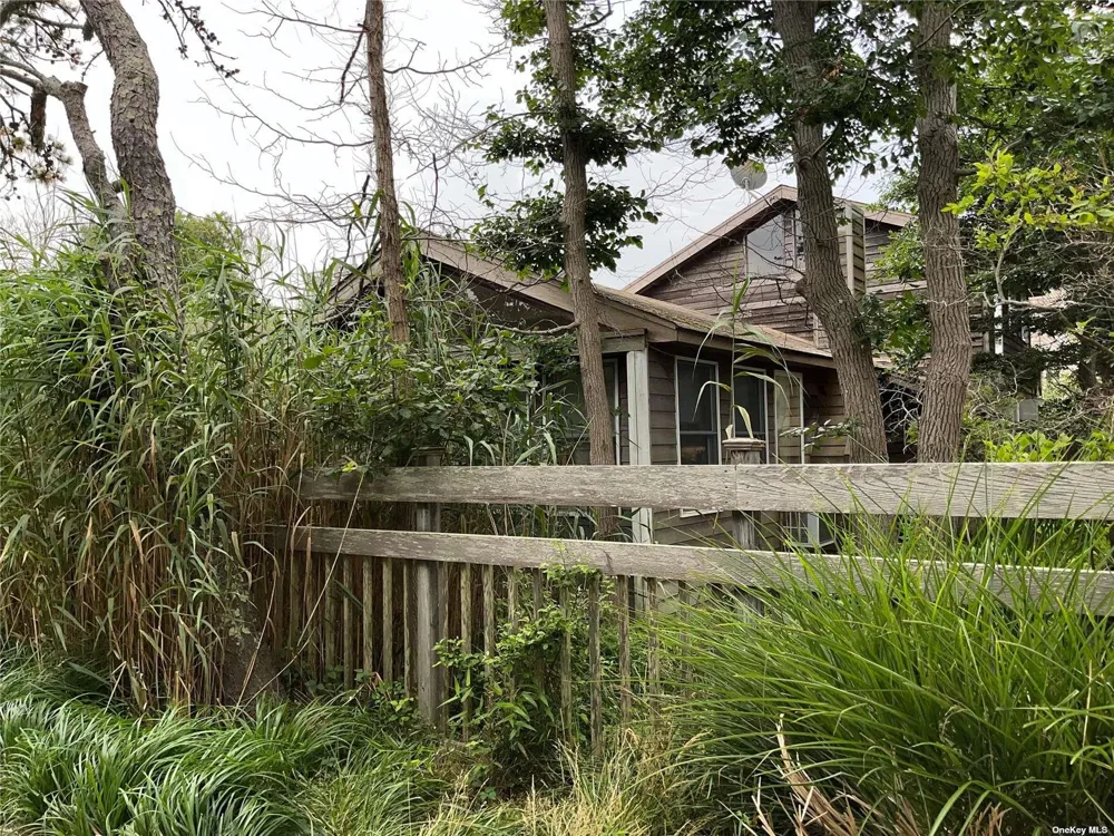 197 Cottage Walk Ocean Beach, NY 11770