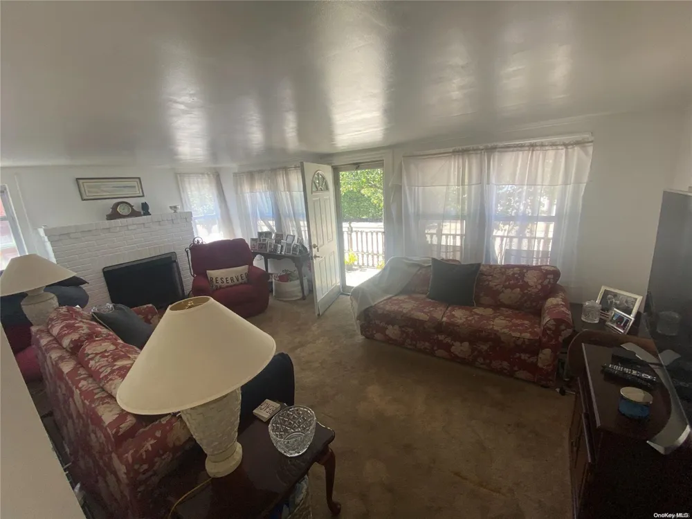 68 S Parkside Drive Point Lookout, NY 11569
