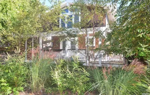 207 Wilmot Road