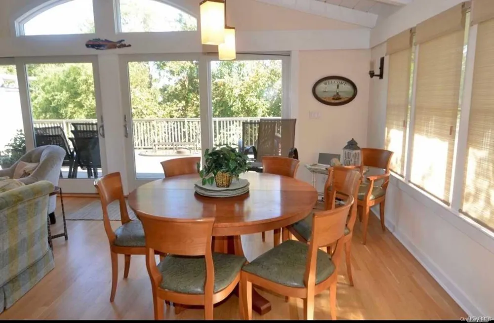 207 Wilmot Road Ocean Beach, NY 11770