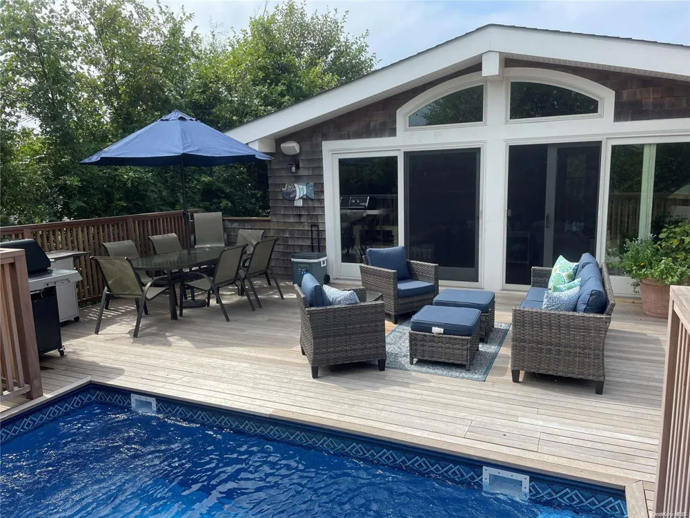 207 Wilmot Road Ocean Beach, NY 11770
