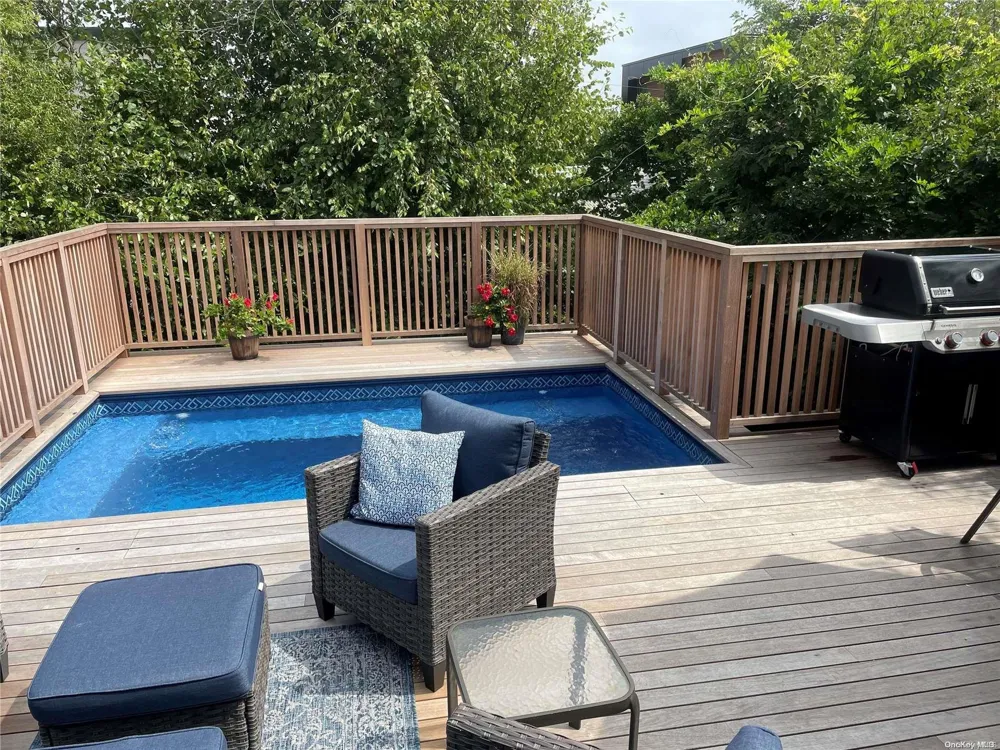 207 Wilmot Road Ocean Beach, NY 11770