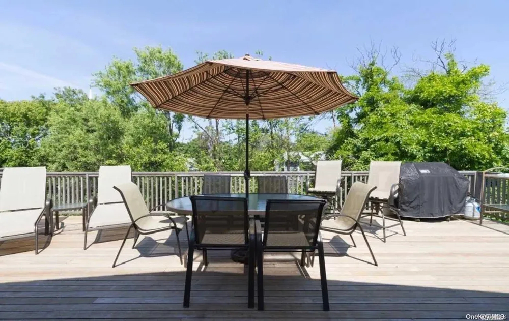 207 Wilmot Road Ocean Beach, NY 11770
