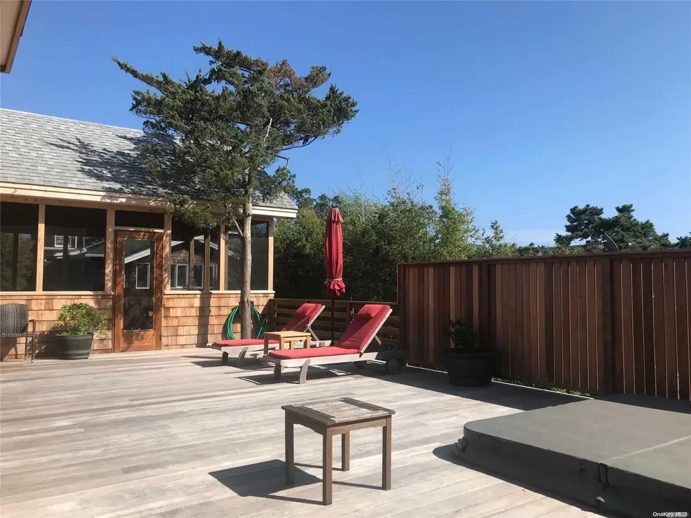 833 Evergreen Walk Ocean Beach, NY 11770