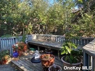 270 Cottage Walk Ocean Beach, NY 11770
