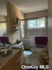 270 Cottage Walk Ocean Beach, NY 11770