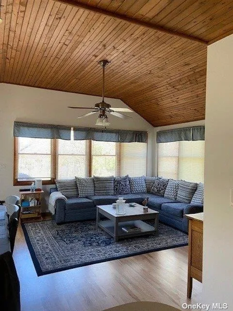 295 Cottage Walk Ocean Beach, NY 11770