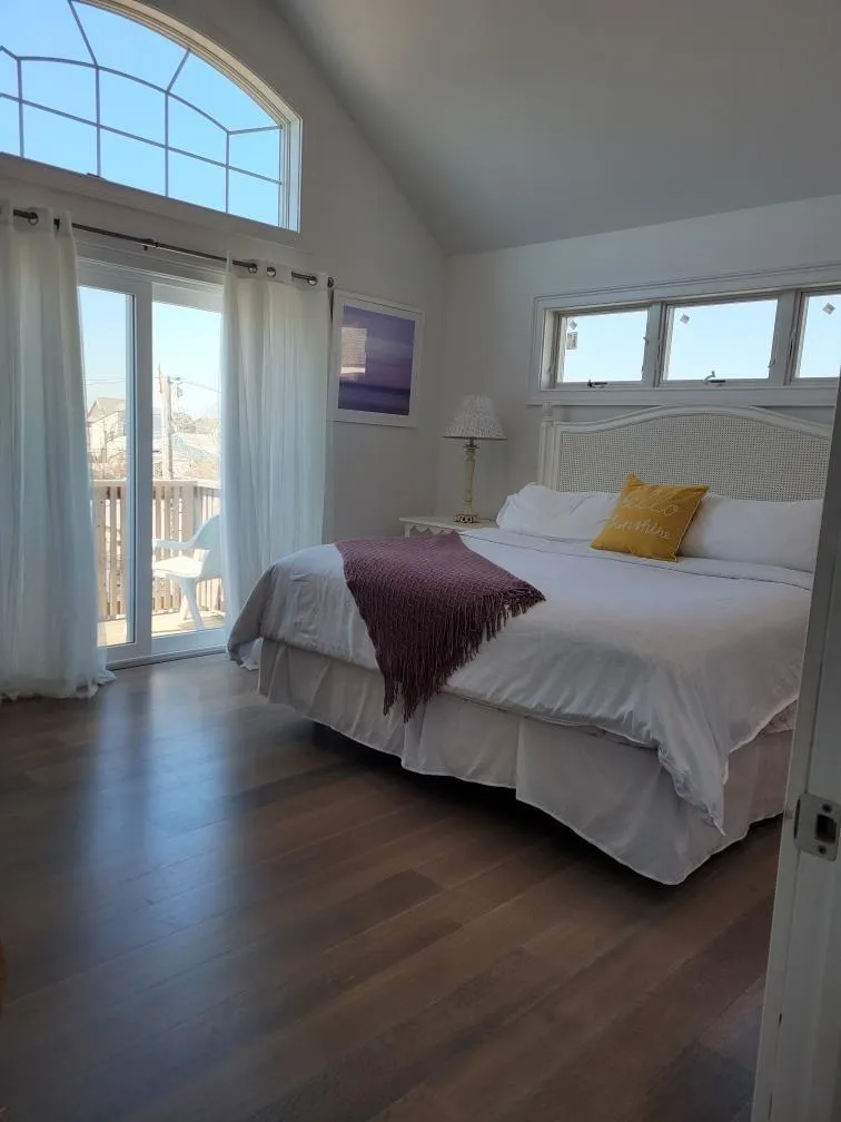 345 Dehnhoff Walk Ocean Beach, NY 11770