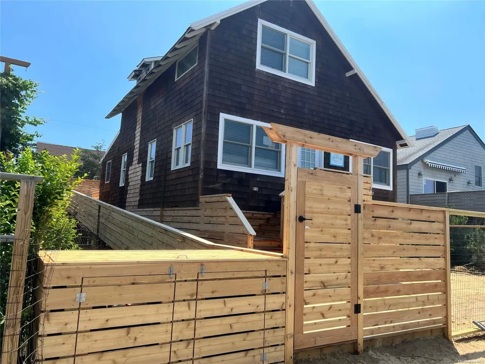 149 Bungalow Walk Ocean Beach, NY 11770