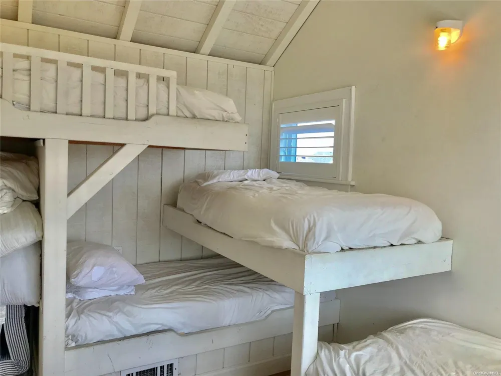 342 Dehnhoff Walk Ocean Beach, NY 11770