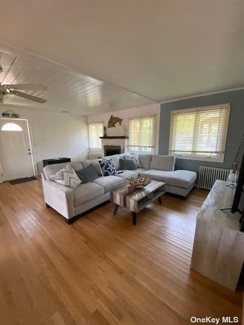 664 Ocean Breeze Ocean Beach, NY 11770
