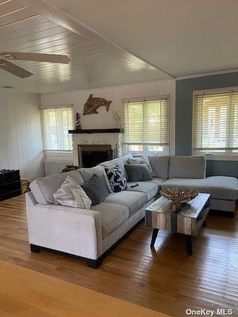 664 Ocean Breeze Ocean Beach, NY 11770