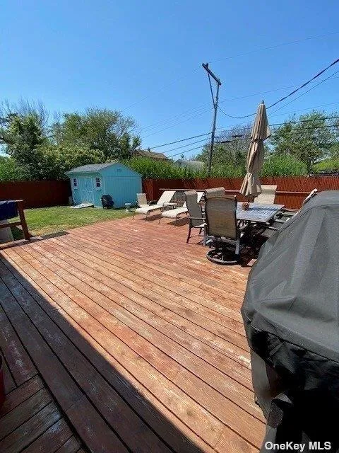 664 Ocean Breeze Ocean Beach, NY 11770