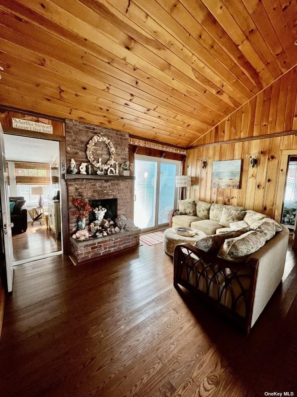 462 Dehnhoff Walk Ocean Beach, NY 11770