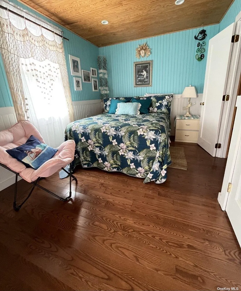 462 Dehnhoff Walk Ocean Beach, NY 11770