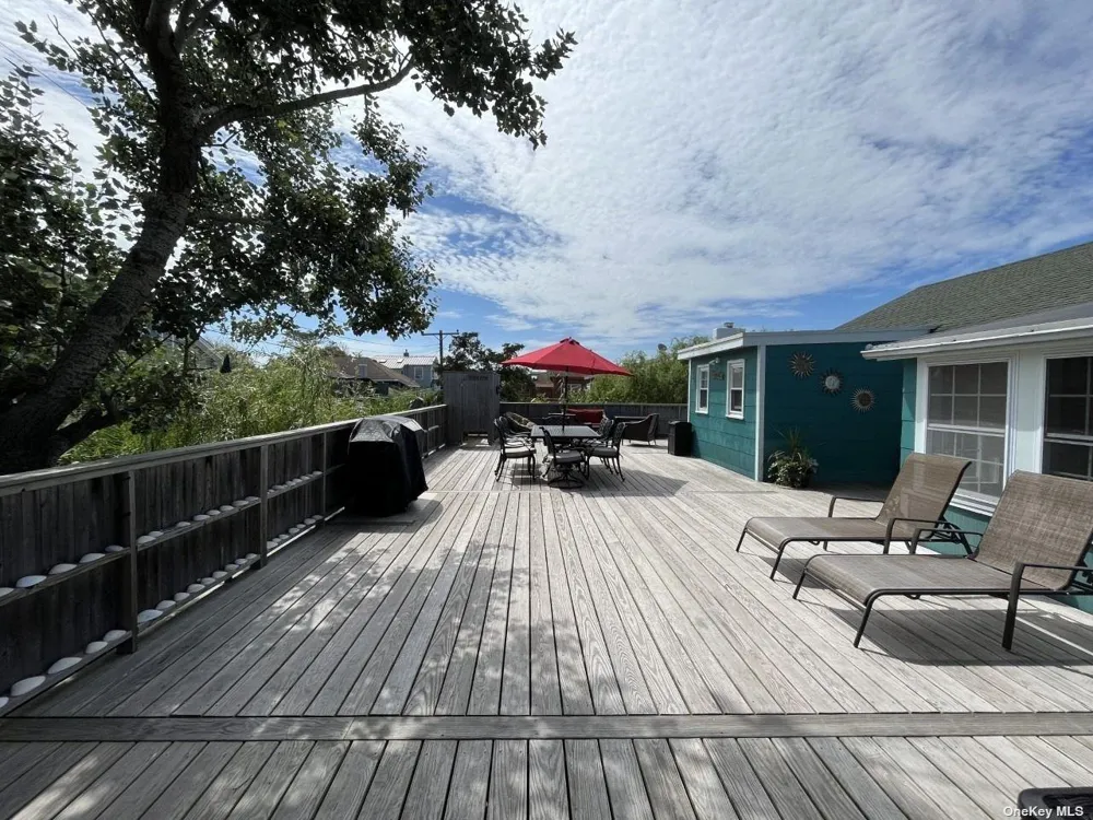 462 Dehnhoff Walk Ocean Beach, NY 11770
