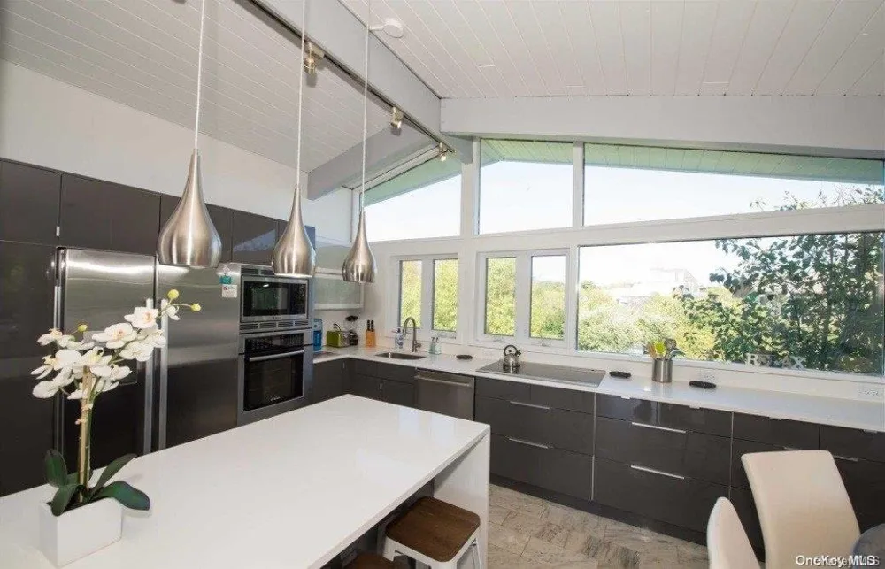 170 Clipper Ocean Beach, NY 11770