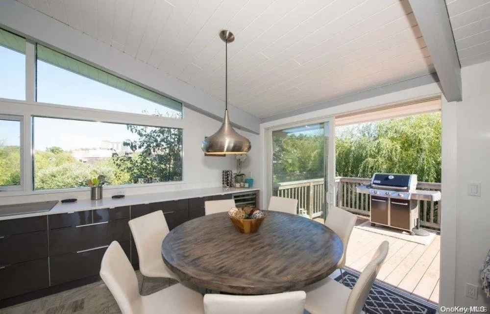 170 Clipper Ocean Beach, NY 11770