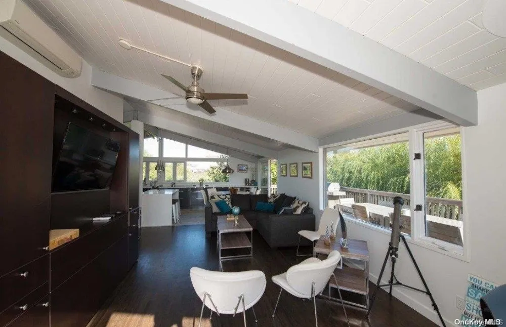170 Clipper Ocean Beach, NY 11770