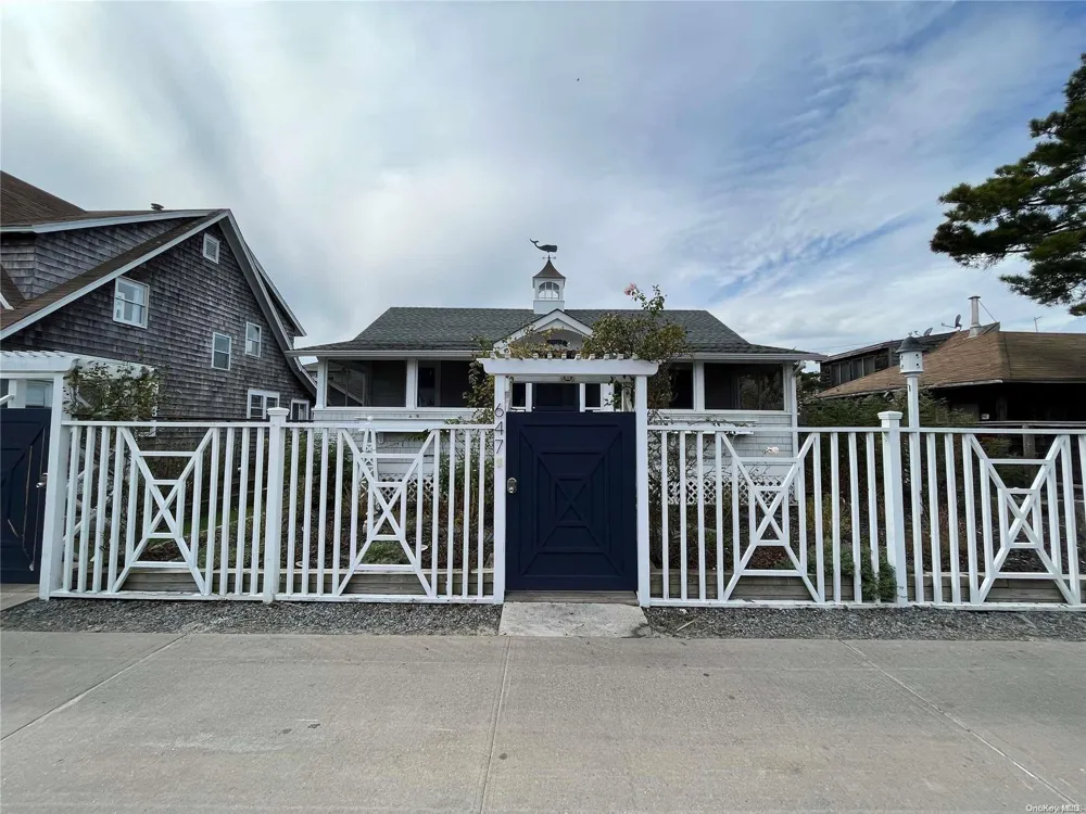 647 Ocean Breeze Ocean Beach, NY 11770