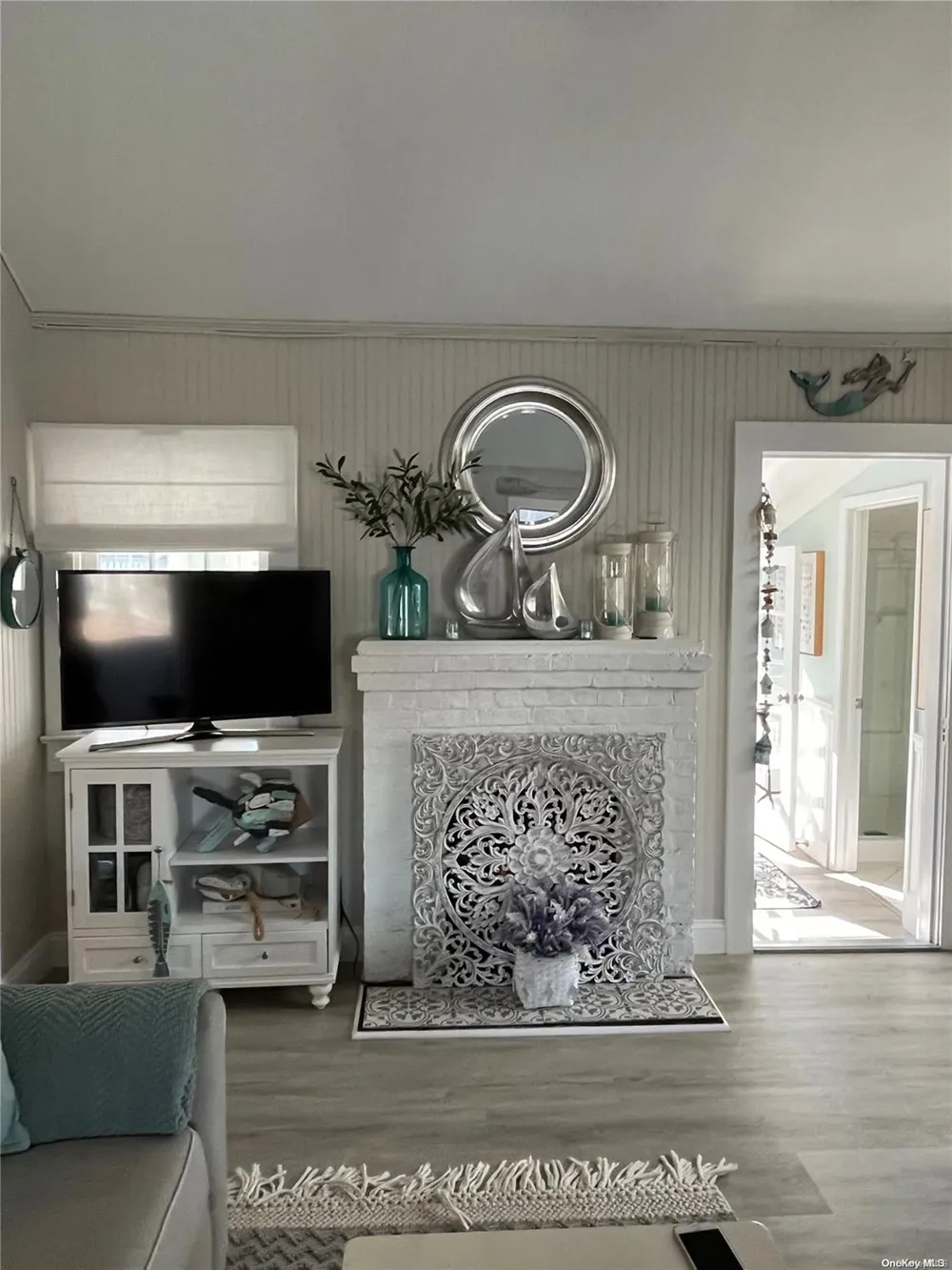 647 Ocean Breeze Ocean Beach, NY 11770