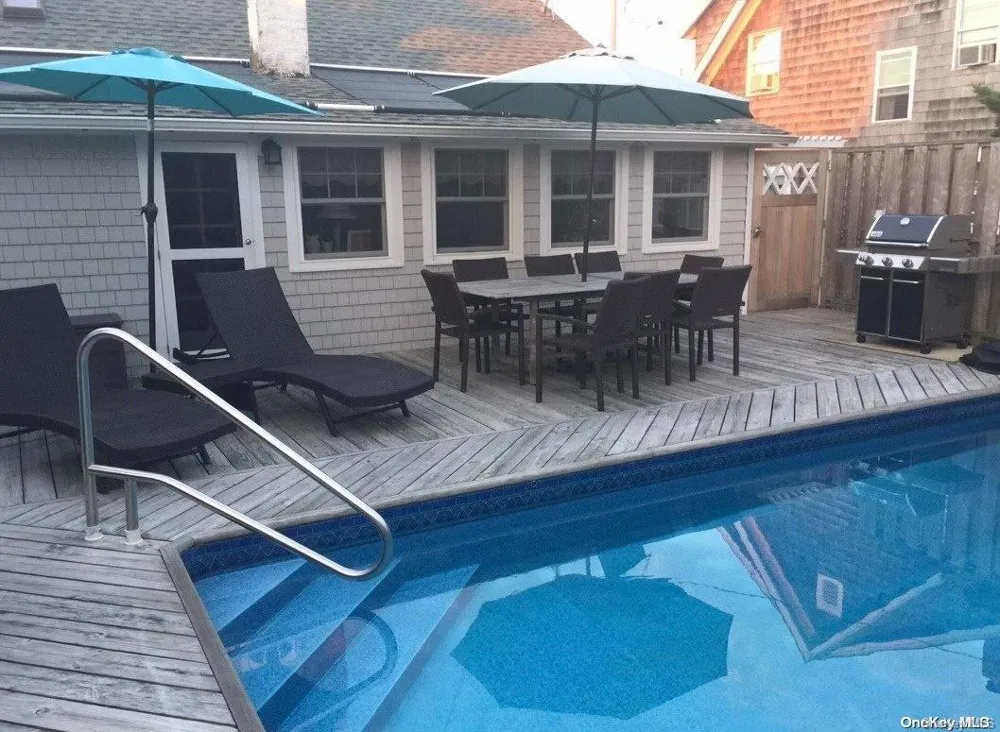 647 Ocean Breeze Ocean Beach, NY 11770