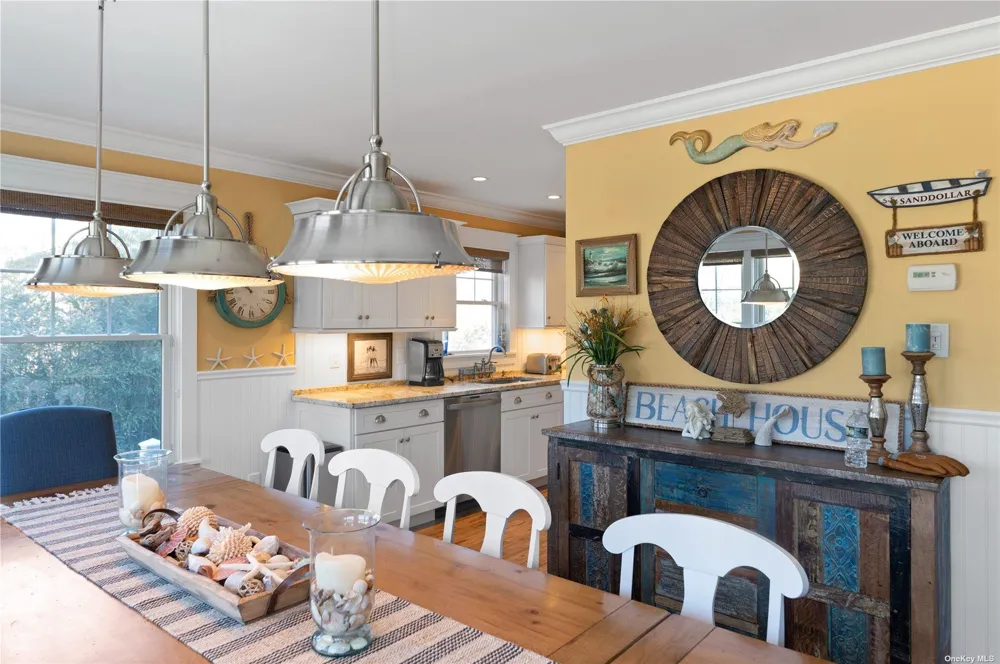 672 Ocean Breeze Ocean Beach, NY 11770