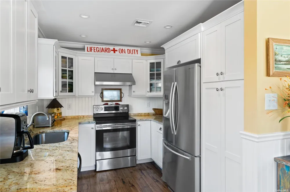 672 Ocean Breeze Ocean Beach, NY 11770