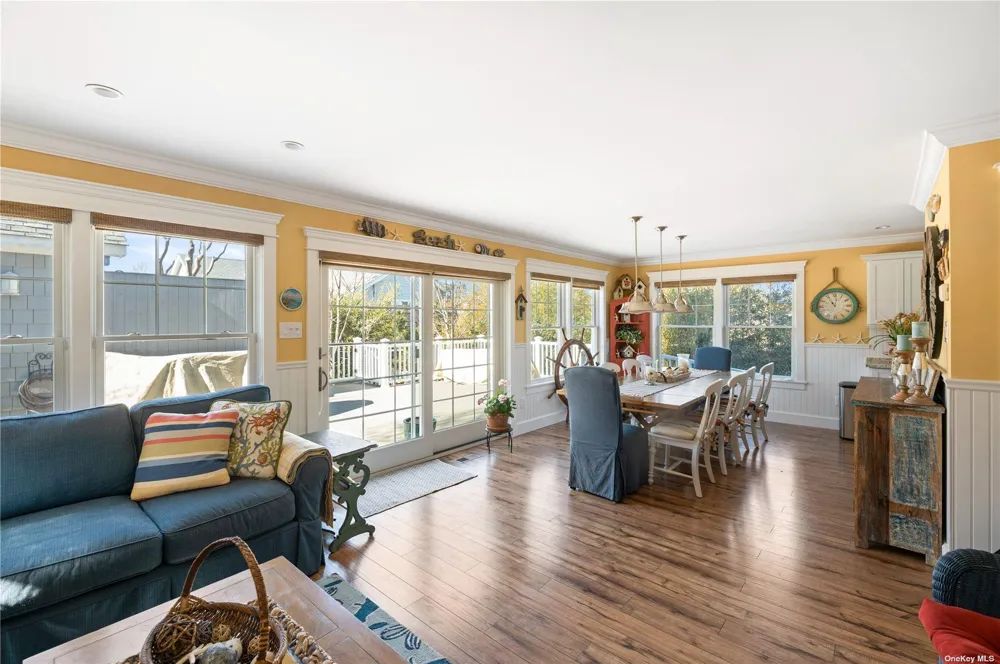 672 Ocean Breeze Ocean Beach, NY 11770