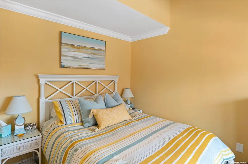 672 Ocean Breeze Ocean Beach, NY 11770